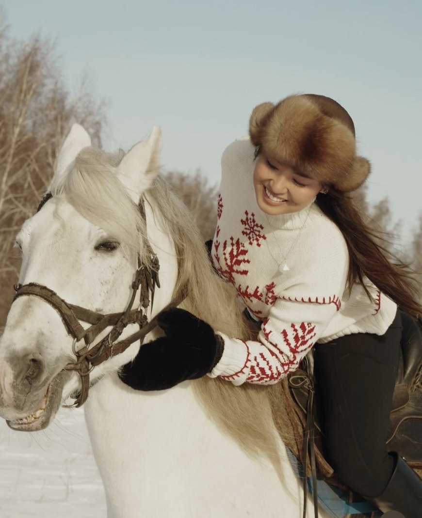«Тұрсынбек бекер ғашық болмапты»: Айманның ат үстіндегі өнері көпшілікті ғашық етті(ВИДЕО)