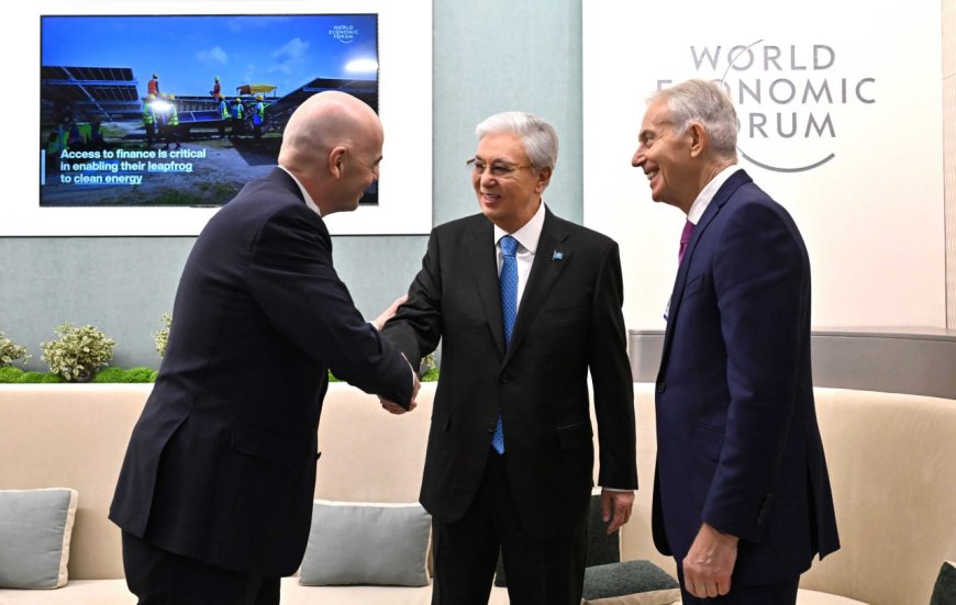 Тоқаев Давоста бірқатар кездесу өткізді