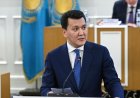 «Қазақ тілі кеңсе тіліне айналуы үшін  Ата заңымыз  түсінікті жазылуы керек» – Ерлан Қарин