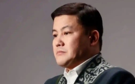 «Жаныңыз жәннатта болсын»: Тұрсынбек Қабатов әсерлі жазба жариялады