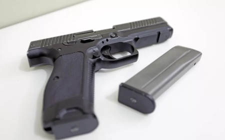 Солтүстік Қазақстанда оқушы мектепке тапанша алып келген