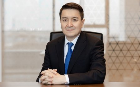 Тоқаев Ұлттық банк төрағасының орынбасары Берік Шолпанқұловты қызметінен босатты