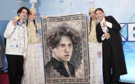 Михаил Шайдоровқа портреті бейнеленген кілем сыйлады