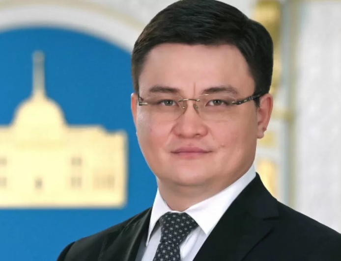 Әсет  Ерғалиев  Президент кеңесшісі болып тағайындалды