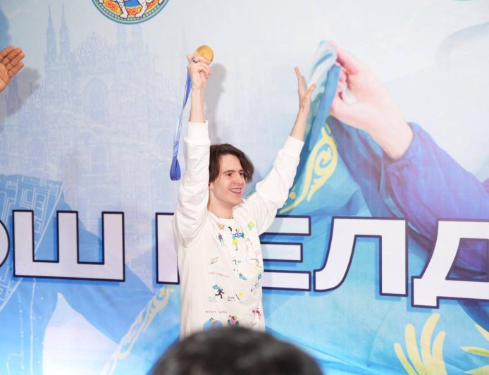 Алматылықтар Михаил Шайдоровты ерекше құрметпен күтіп алды