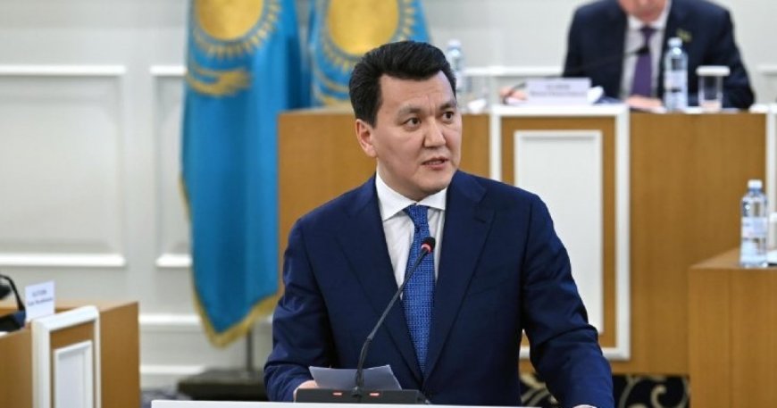 «Қазақ тілі кеңсе тіліне айналуы үшін  Ата заңымыз  түсінікті жазылуы керек» – Ерлан Қарин