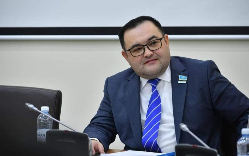 «Қазақ тілі – кедейдің тілі»: Мәжіліс депутатының сөзі қоғам наразылығын тудырды