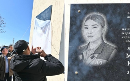 Марқұм фельдшер Ұлдана Мырзуанға арнап  туған жерінде ескерткіш тақта орнатылды