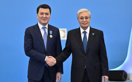 Президент бір топ азаматқа мемлекеттік наградалар табыстады