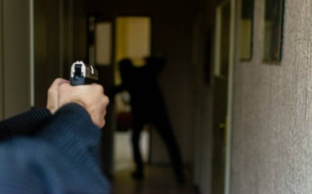 Хромтауда полицей қызметтік қарумен оқ атып, бір адам жараланды