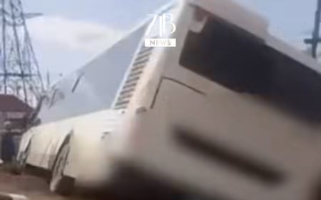 «Оқушының басы жарылған»: Батыс Қазақстанда мектеп автобусы аударыла жаздады