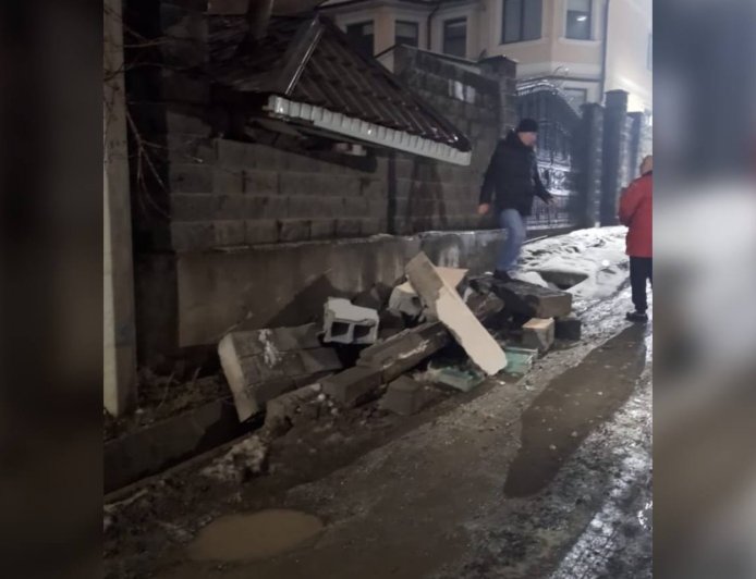 Бесағашта тағы да көшкін жүрді: Тұрғындарды эвакуациялауға тура келді