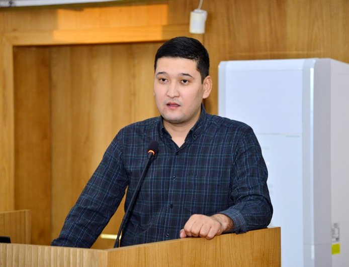 Заңгер Нұрсұлтан Орынбеков ақын Танакөз Толқынқызын жауапқа тартуды талап етті