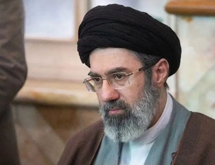 Иранда жаңа жоғарғы көшбасшы тағайындалды