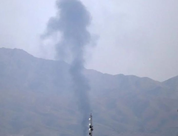 Екі адам қаза тапты: Сауд Арабиясындағы тұрғын үйге снаряд түскен