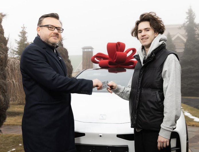 Михаил Шайдоровқа тағы да су жаңа көлік табыс етілді( ФОТО)