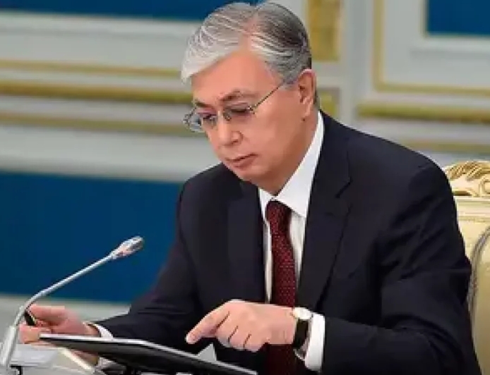 Тоқаев әскери қызметке қатысты жарлыққа қол қойды