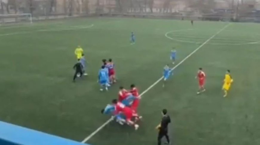 Екі ойыншы ауруханада, капитан қамауда: «Ордабасы» – «Ақтөбе» матчында төбелес болды (ВИДЕО)