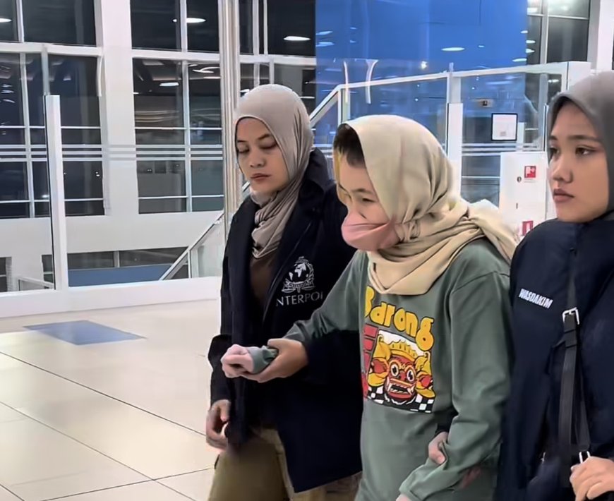 Индонезия Интерполы Сұлтан пен Ақбаянды Қазақстан полициясына тапсыру сәтін жариялады (ВИДЕО)