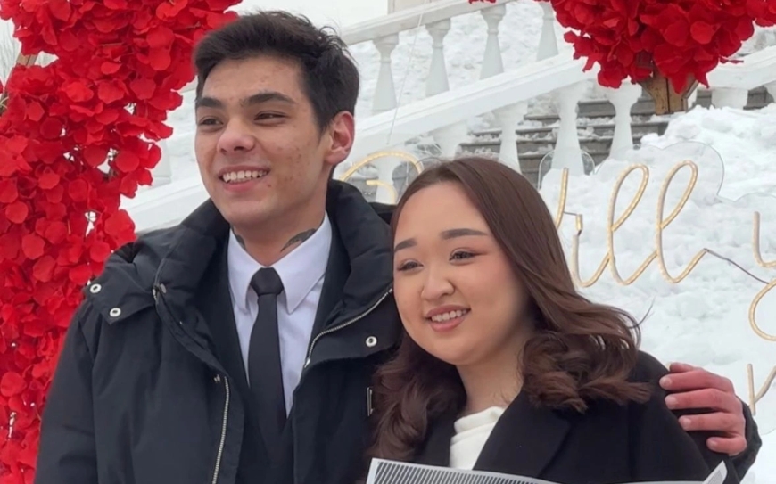 «Бүгін екі рет «иә» дедім»: Астаналық тұрғын референдум кезінде сүйіктісіне ұсыныс жасады