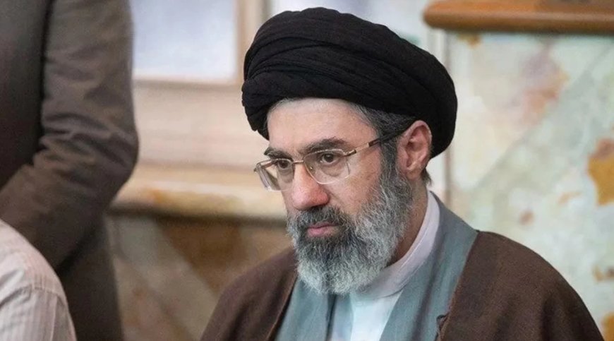 Мәскеуге жасырын жеткізілген: Иранның Жоғарғы көшбасшысы жараланды