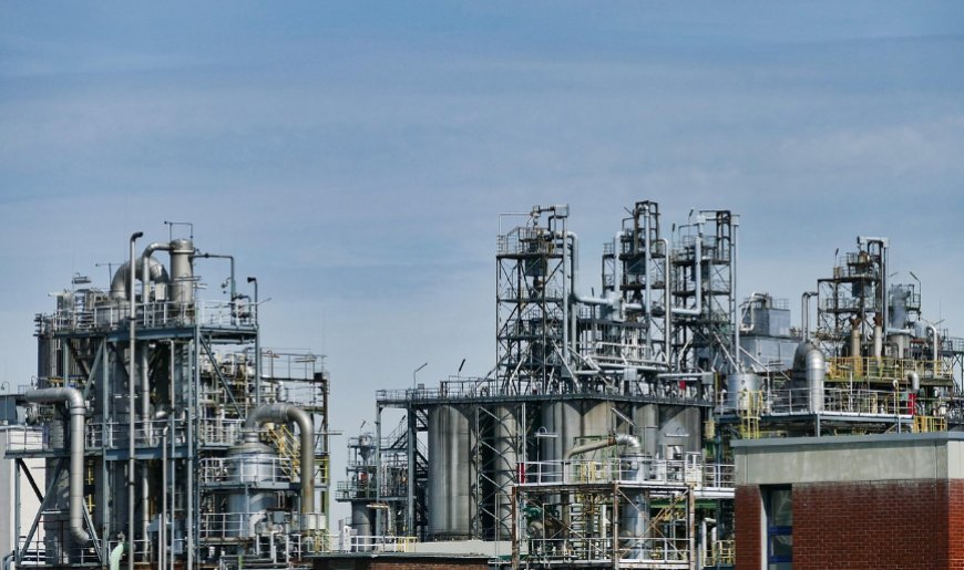 Израиль Иранның әлемдегі ең ірі газ кен орнына шабуылдады: мұнай бағасы күрт көтерілді