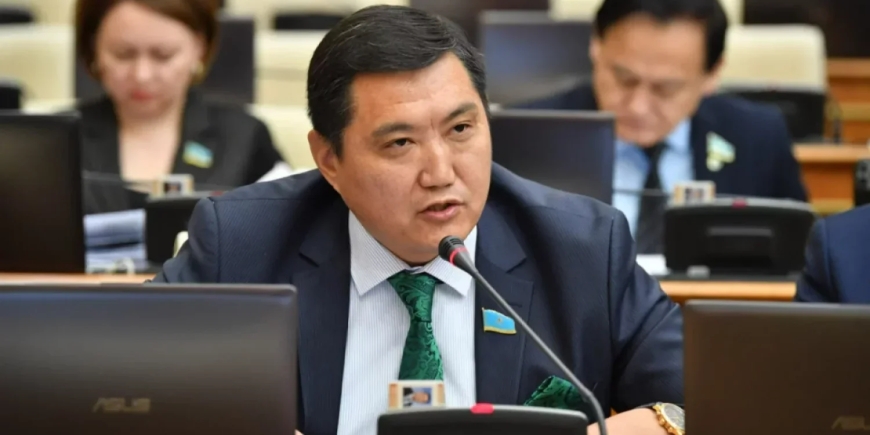 «Ішкі істер органдарын «жаппай тазалау» керек»: Бақытжан Базарбек