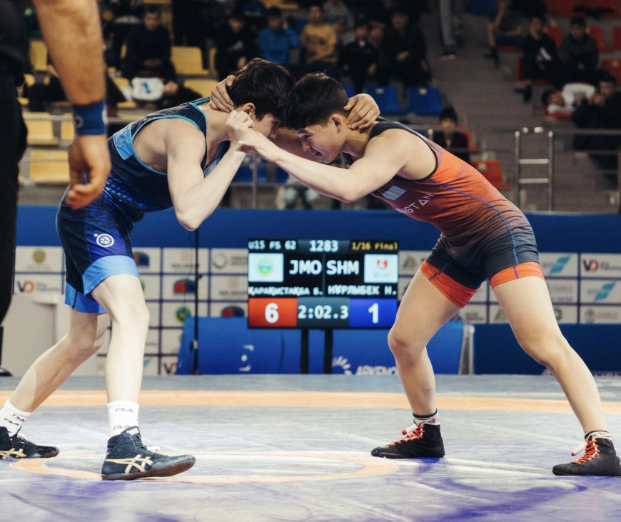 Таразда күрестен Қазақстан чемпионаты басталды