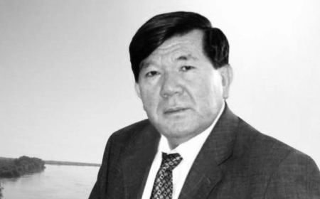 Әйгілі қазақ ақыны Мұхтар Шаханов өмірден өтті