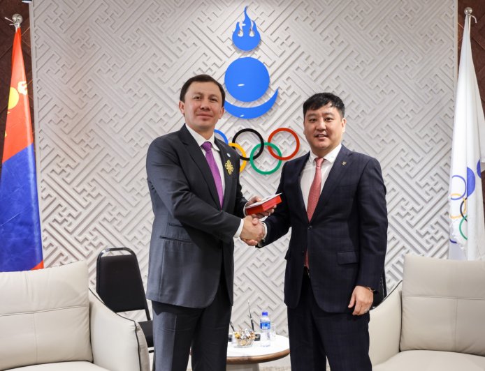 Геннадий Головкин Моңғолияның жоғары марапатына ие болды