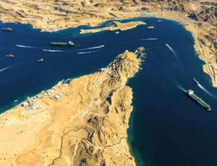 Бұдан былай кемелер Ормуз бұғазынынан басқаша өтуі мүмкін