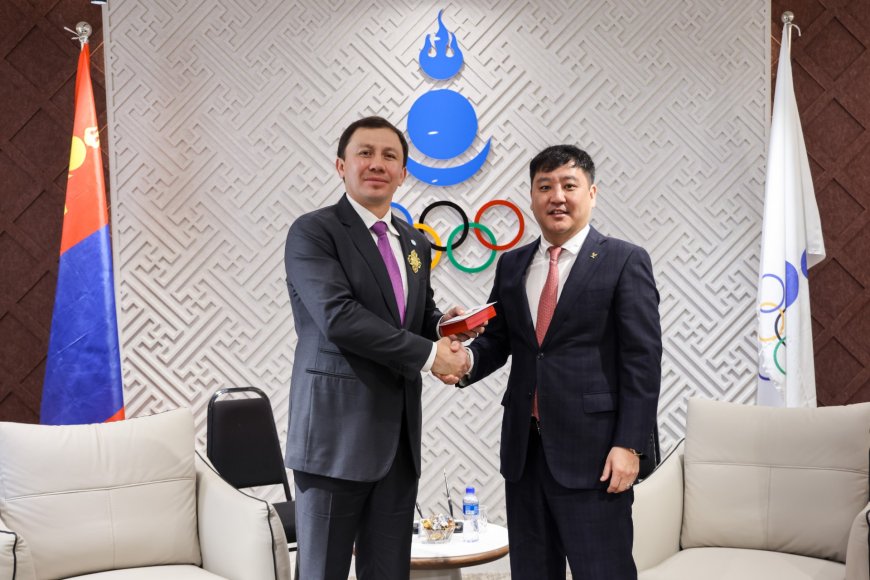 Геннадий Головкин Моңғолияның жоғары марапатына ие болды