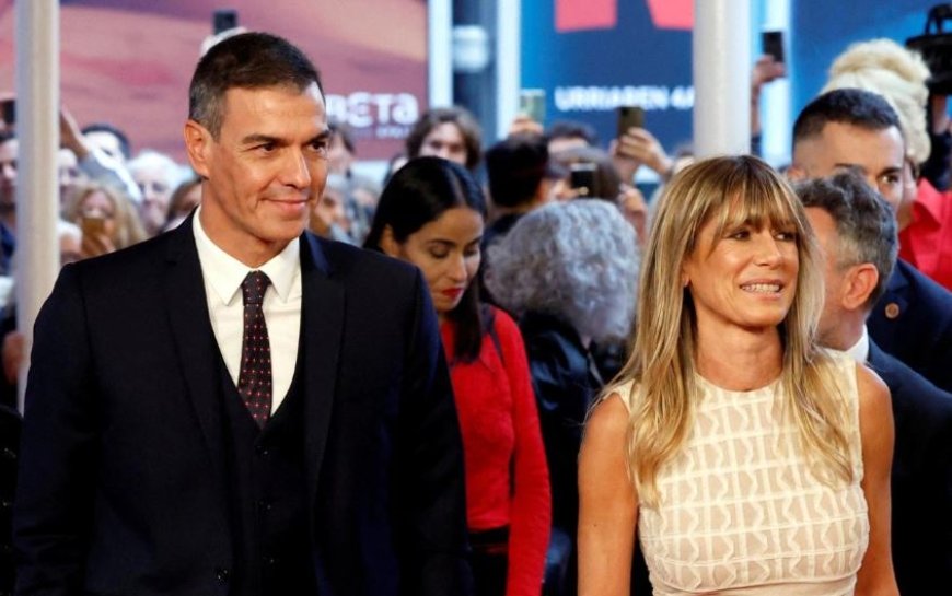 Испания премьер-министрі әйелінің кесірінен отставкаға кетуі мүмкін