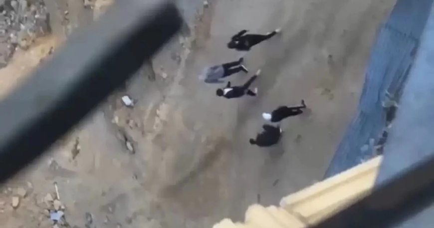 Ақтауда бір топ бала 17жастағы жасөспірімді соққыға жыққан