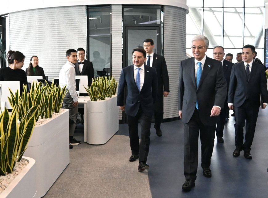 Тоқаев Alem.ai халықаралық жасанды интеллект орталығын аралап көрді