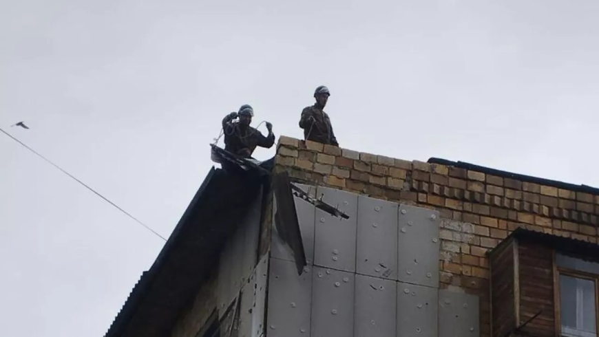 Қарағанды облысында дүлей дауыл бірнеше үйдің шатырын ұшырып кетті