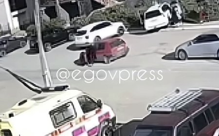 Көкшетауда көлік тротуарға шығып, баланы қағып кетті (ВИДЕО)
