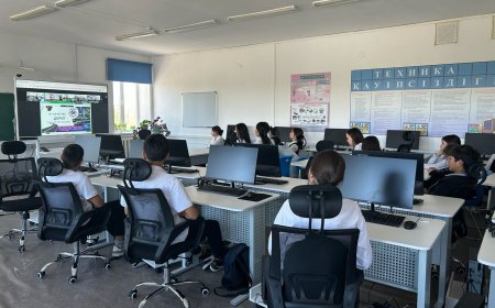 Жолшылар жас түлектеріне болашақ мамандық таңдауда бағыт-бағдар берді