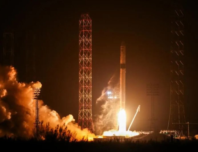 Байқоңырда алғаш рет «Сұңқар» зымыраны ұшырылды