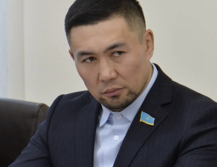 «Туған күнмен құттықтай алмайды»: Депутаттардың этикасы заңмен реттелетін болды