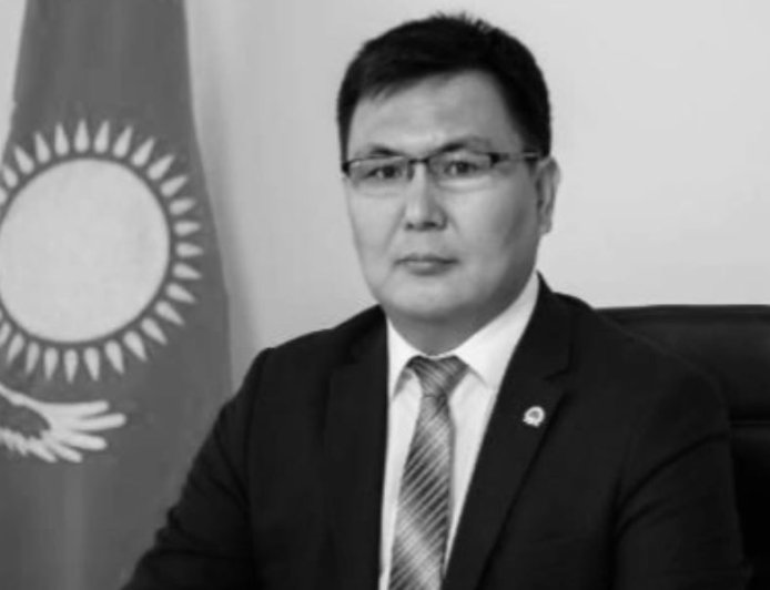 Атырауда аудан әкімінің орынбасары көз жұмды