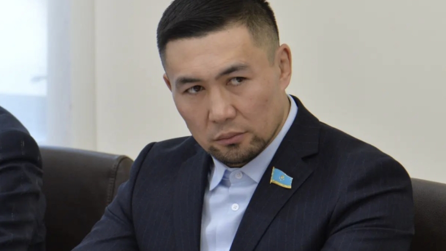 «Туған күнмен құттықтай алмайды»: Депутаттардың этикасы заңмен реттелетін болды