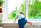 Қарағанды облысында екі бала терезеден құлап кетті