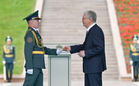 Тоқаев әскери оқу орындарының түлектеріне «аға лейтенант» шенін тапсырды