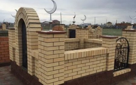 Павлодарда зират күзетшісін бірнеше жерден пышақтап тастаған