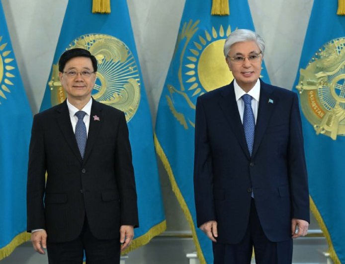 Президент Гонконг Арнаулы әкімшілік ауданы Әкімшілігінің Басшысымен кездесу өткізді