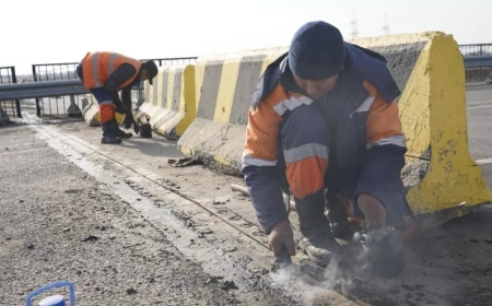 Алматы облысында бірнеше елді мекенді жалғастыратын екі көпір қирады