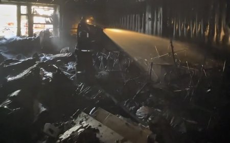 Павлодарда балық аулауға арналған дүкен түгелдей өртеніп кетті