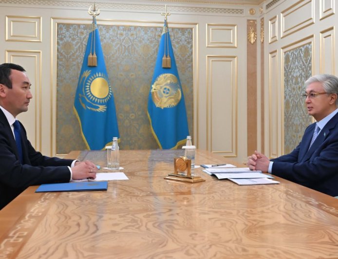 Тоқаев Ұлытау облысының әкімі Есет Байкенді қабылдады