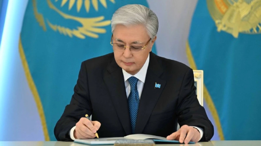 Мемлекет басшысы Құрылтай депутаттарының сайлау күнін белгіледі